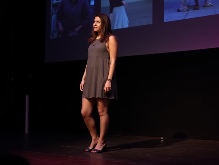 שירן שמש - מאמנת זוגיות